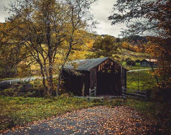 Locust Creek Covered Bridge